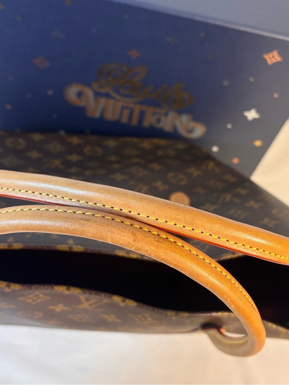 Louis Vuitton Raspail MM Monogram - Picture 6 of 16